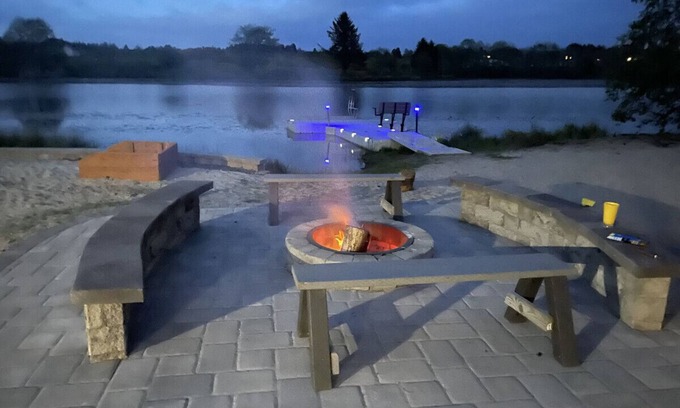 Warrenton House | Gearhart Lakefront Family Vacation Rental