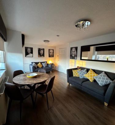East Kilbride Apartment | Geddes View