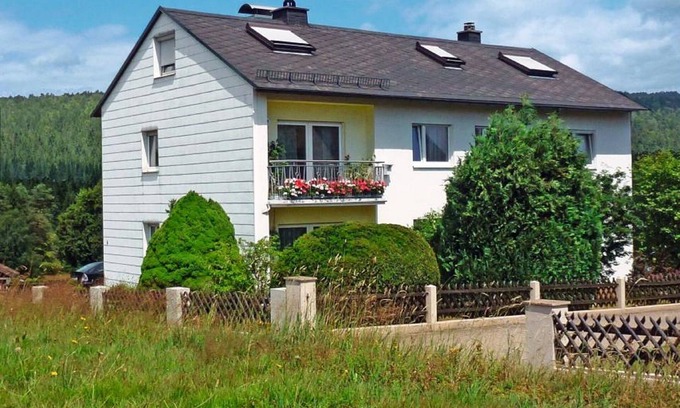 Nagel Apartment | Gemütliche 35qm Ferienwohnung mit Terrasse, naturnah