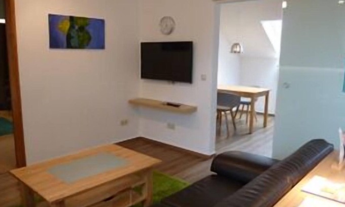 Nordheim a. Main Apartment | Gemütliche 70qm Ferienwohnung mit Balkon, kostenfreies Parken und WLAN, Frühstücksbuffet, voll ausgestattete Küche