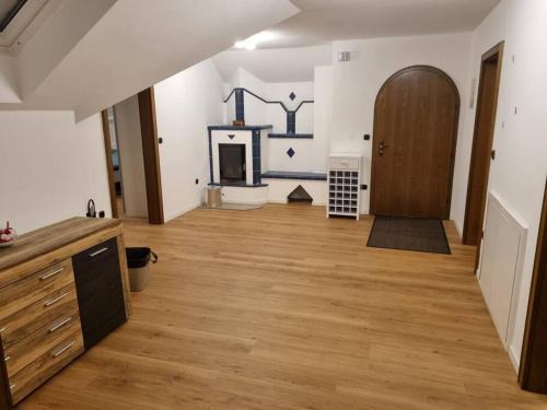 Thierhaupten Apartment | Gemütliche 90qm Wohnung am Waldrand