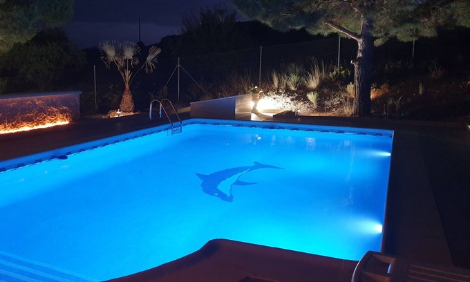 Lorca Apartment | 𝗚𝗲𝗺ü𝘁𝗹𝗶𝗰𝗵𝗲 𝗙𝗲𝗿𝗶𝗲𝗻𝘄𝗼𝗵𝗻𝘂𝗻𝗴 𝗺𝗶𝘁 𝗣𝗼𝗼𝗹