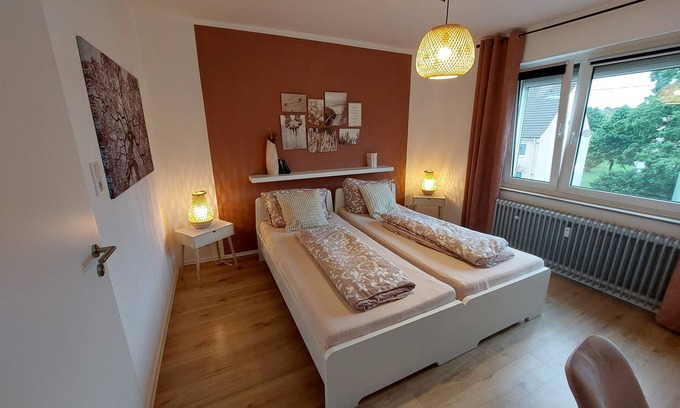 Bielefeld Apartment | Gemütliche Familienwohnung Stellplatz Wlan