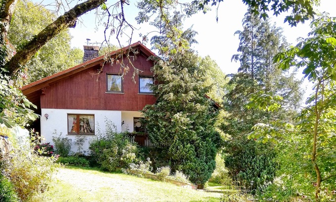 Gersfeld Apartment | Gemütliche Ferienwohnung mit Panoramablick