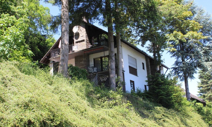 Immerath Apartment | Gemütliche Ferienunterkunft für bis 14 Personen in der Vulkaneifel