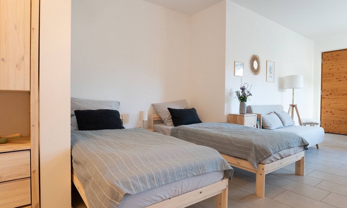 Riedenburg Apartment | Gemütliche Ferienwohnung in Ruhiger Waldrandlage