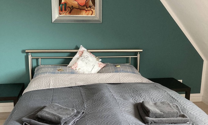 Untermeiderich Apartment | Gemütliche Ferienwohnung in Ruhiger Wohngegend