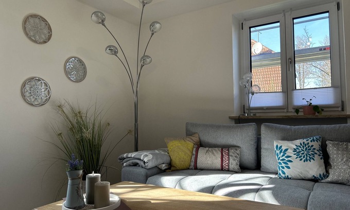 Scheyern Apartment | Gemütliche, Moderne 80qm Ferienwohnung, 10 Minuten von Pfaffenhofen Entfernt