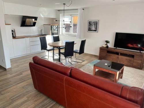 Bruckmuehl Apartment | Gemütliche Wohnung mit großer Terrasse
