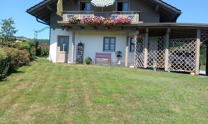Kammersdorf Apartment | Gemütliches Feriendomizil (60qm) mit Balkon
