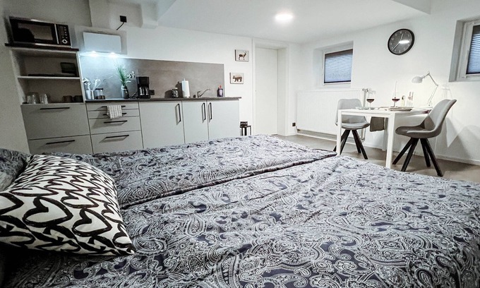 Dielmissen Apartment | Gemütliches Studio-apartment Paula in Ruhiger Ortsrandlage