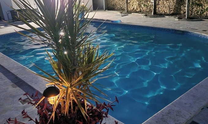 Cabarete Apartment | Gemütliches Studio mit Terrasse im Villa mit Pool 2 Minuten vom Strand