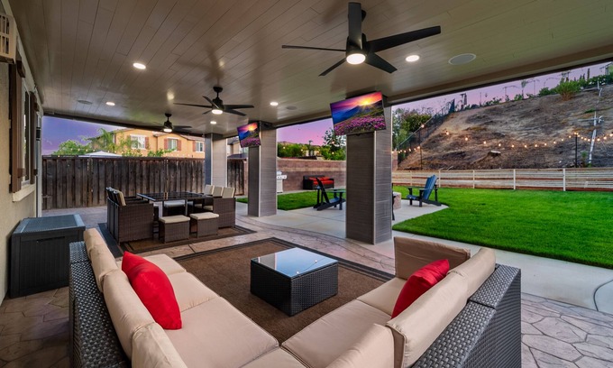Temecula House | Gem of The Valley 💎 (Upscale, Comfort & Spacious)