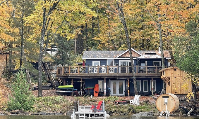 Windermere Cottage | Gem on Three Mile Lake