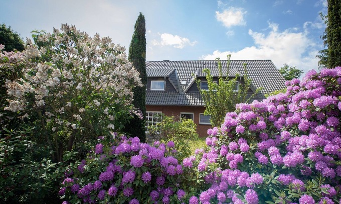 Lembruch Apartment | Generously equipped and very spacious family holiday apartment (1)