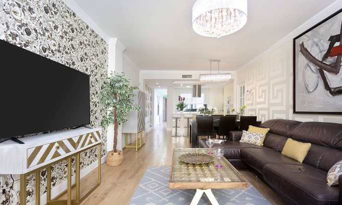 Camino de Ronda Apartment | Genteel Home Velazquez