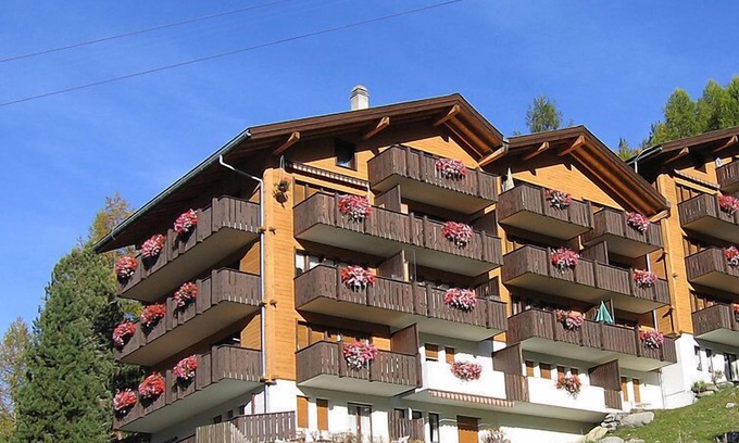 Graechen Apartment | Gentiana (Utoring) by Interhome