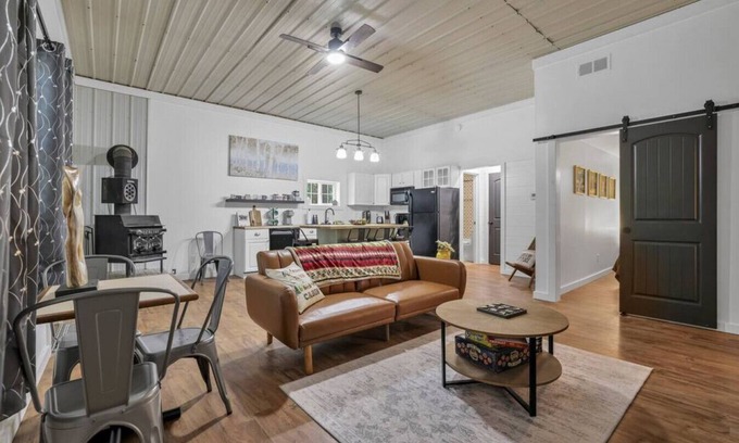 Lancaster House | Gentle Breeze Cabins: The Silver Birch
