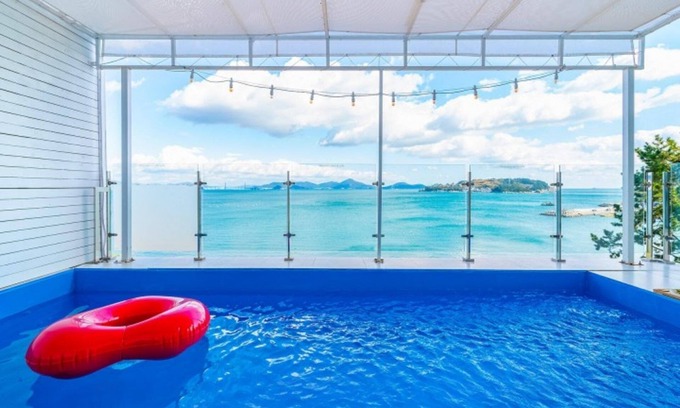Geoje House | Geojedo Discovery Pool Villa