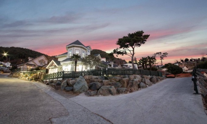 Okpo-dong House | Geojedo Moria Pension