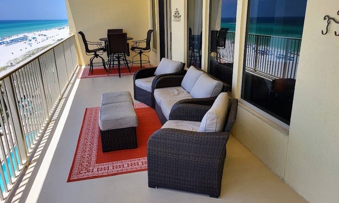Thomas Drive Condo | Georgeous 2-Bedroom; Disc June Rates! Spect Gulf Views; Beach Chair Serv Incl.