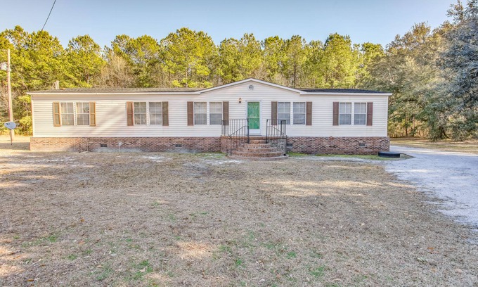 Georgetown House | Georgetown Home w/Deck ~ 13 Mi to Black River!