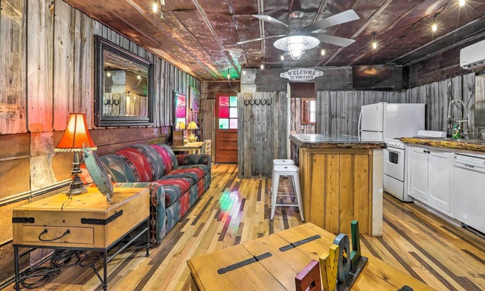 Silver Creek Cabin | Georgia Farm Vacation Rental Cabin ~ 12 Mi to Rome