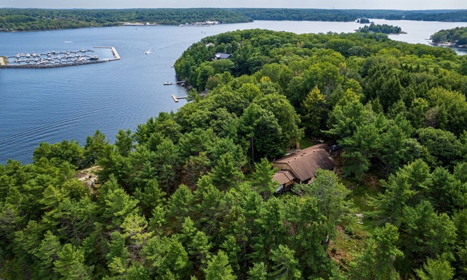 Parry Sound Cottage | Georgian Bay 30,000 islands Waterfront House private 3.5 acres - Parry Sound