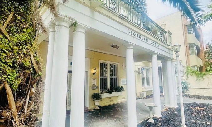 East Melbourne Bed & Breakfast | Georgian Court Inn