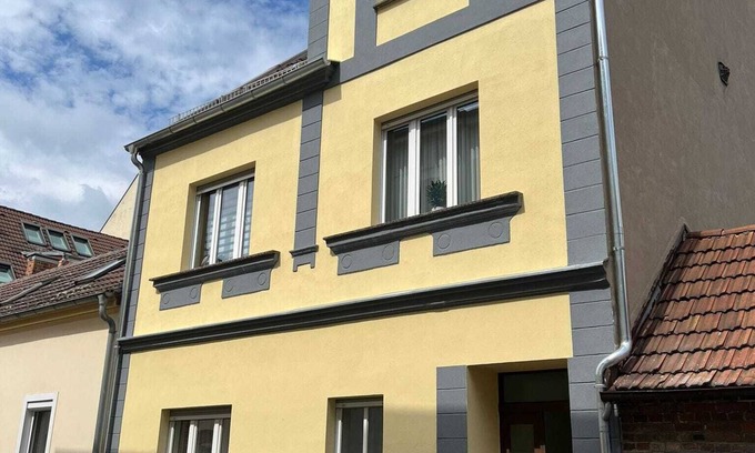 Eisenhuettenstadt Apartment | Geräumige Ferienwohnung Mitten in der Altstadt von Fürstenberg/eisenhüttenstadt
