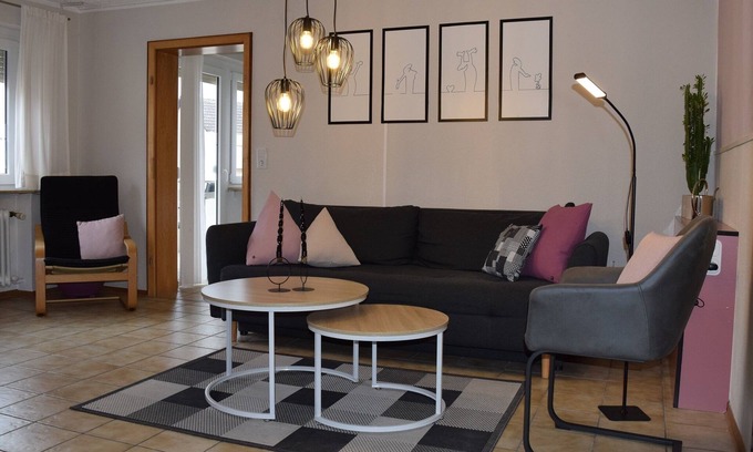 Kulsheim Apartment | Geräumiges Feriendomizil (100qm) mit kostenfreiem WLAN