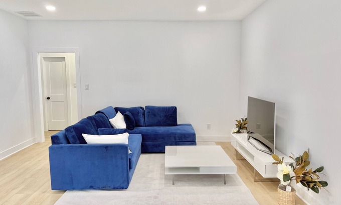 Germantown House | Germantown Border Gem
