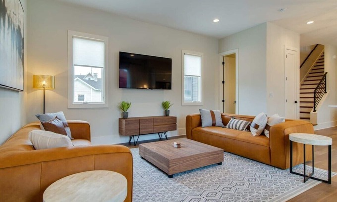 Germantown House | Germantown Homes with Rooftop Patios