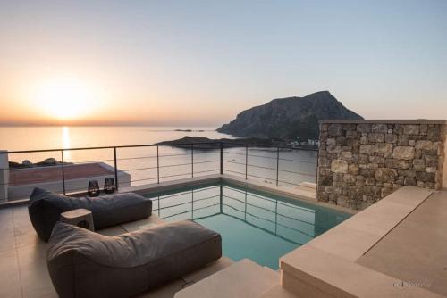 Kamari Villa | Gestema Luxury Residences