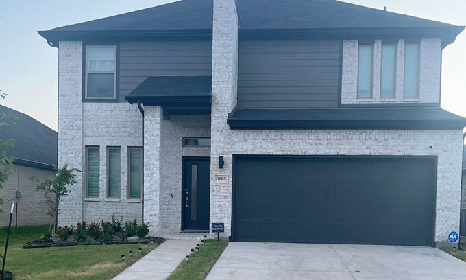 Royse City Villa | Get away cottage, in a quite neighborhood with a lot of spacious yard