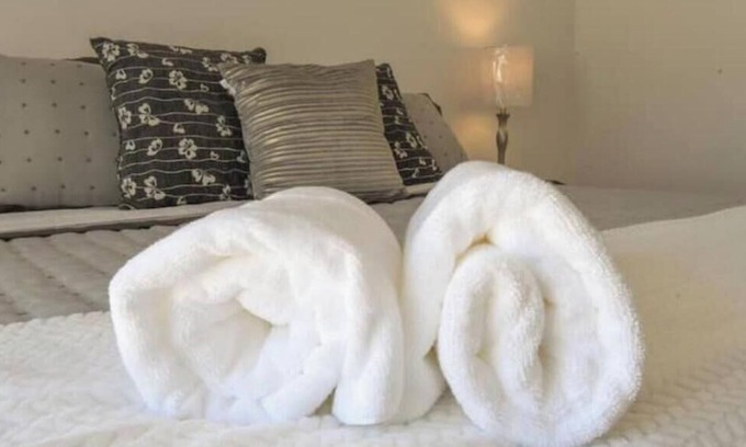 Riverside House | Get away with this cozy studio