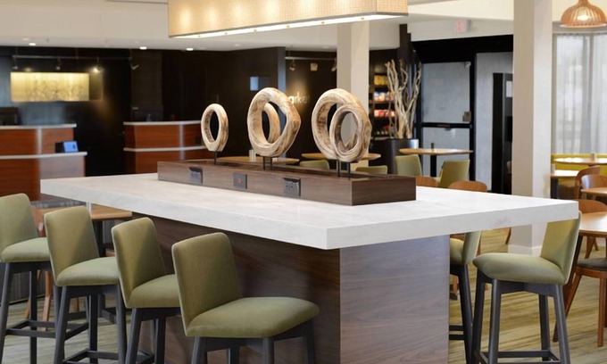 North Dallas Apartment | Get Ready for Blissful Getaway! 2 Relaxing Units with Parking, Onsite Pool!