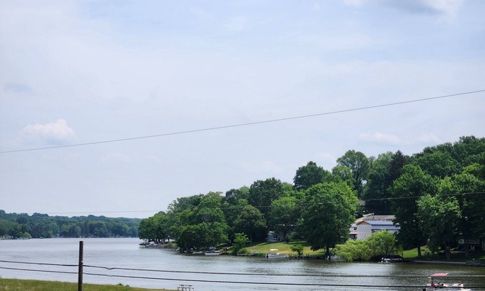 Hanoverton House | Getaway at Guilford Lake