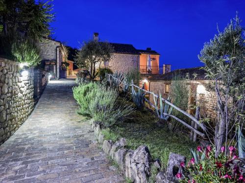 Monte San Martino Apartment | Getaway in the Sibillini Hills