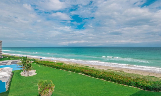 Hutchinson Island South Condo | GetAways at Turtle Reef Club