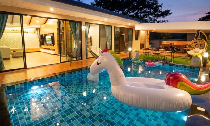 Sattahip Villa | GetZleep PoolVilla