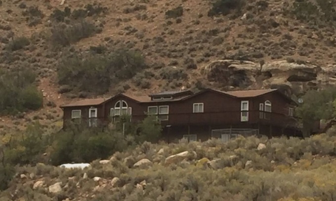 Helper Cabin | Ghost Town Cabin Get-A-Way, Perfect For Large Groups.