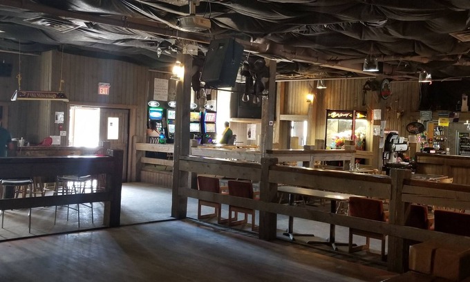 Gibbons Hotel | Gibbons hotel &Tavern