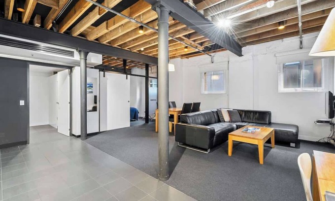 Sullivan's Cove Apartment | Gibson's Mill waterfront warehouse apartment - 202