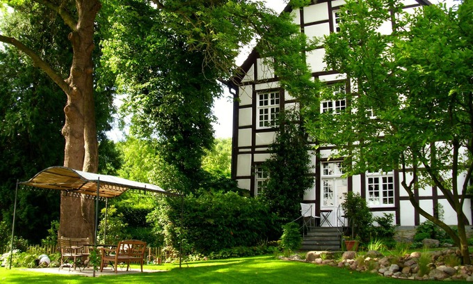 Stromberg Apartment | Giebelkemenate Altes Pastorat in Stromberg