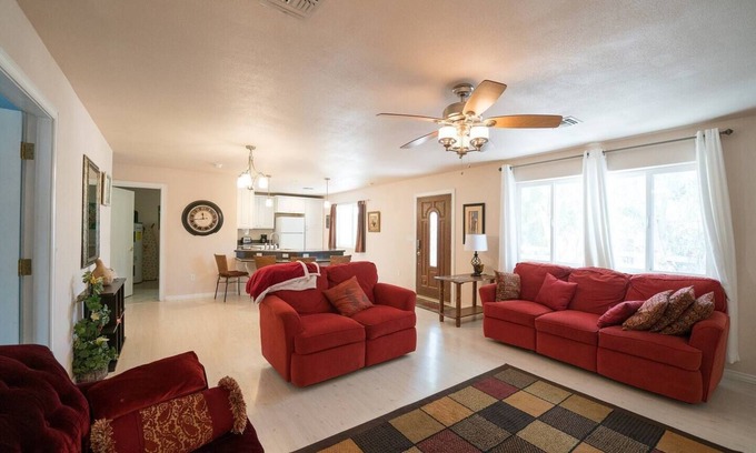 Thatcher House | Gila Valley Cottage: Your Peaceful Retreat