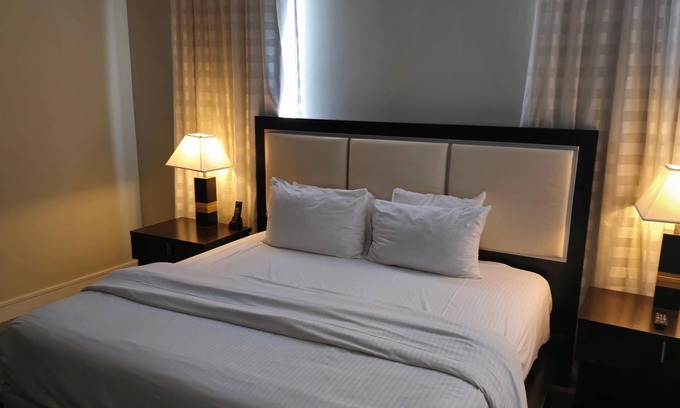 Ludlam Condo | Girls Getaway, XL Studio, Kitchen, Living, Lanai