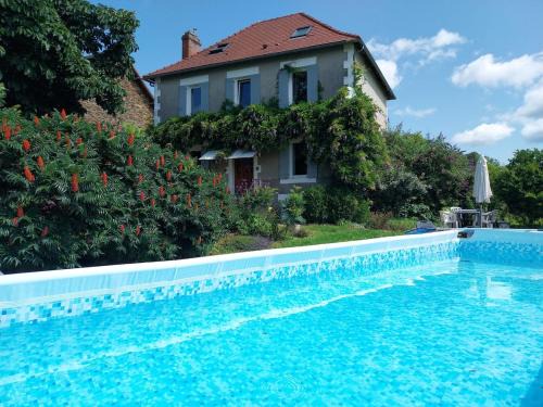 Saint-Jory-de-Chalais House | Gite à la ferme