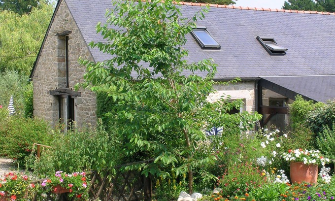 Clohars-Fouesnant Cottage | Gite 2 km and Benodet beaches