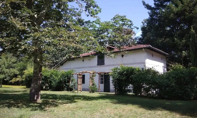 Castets House | Gite 2ch/2sdb Piscine Wifi. 20 min des Plages